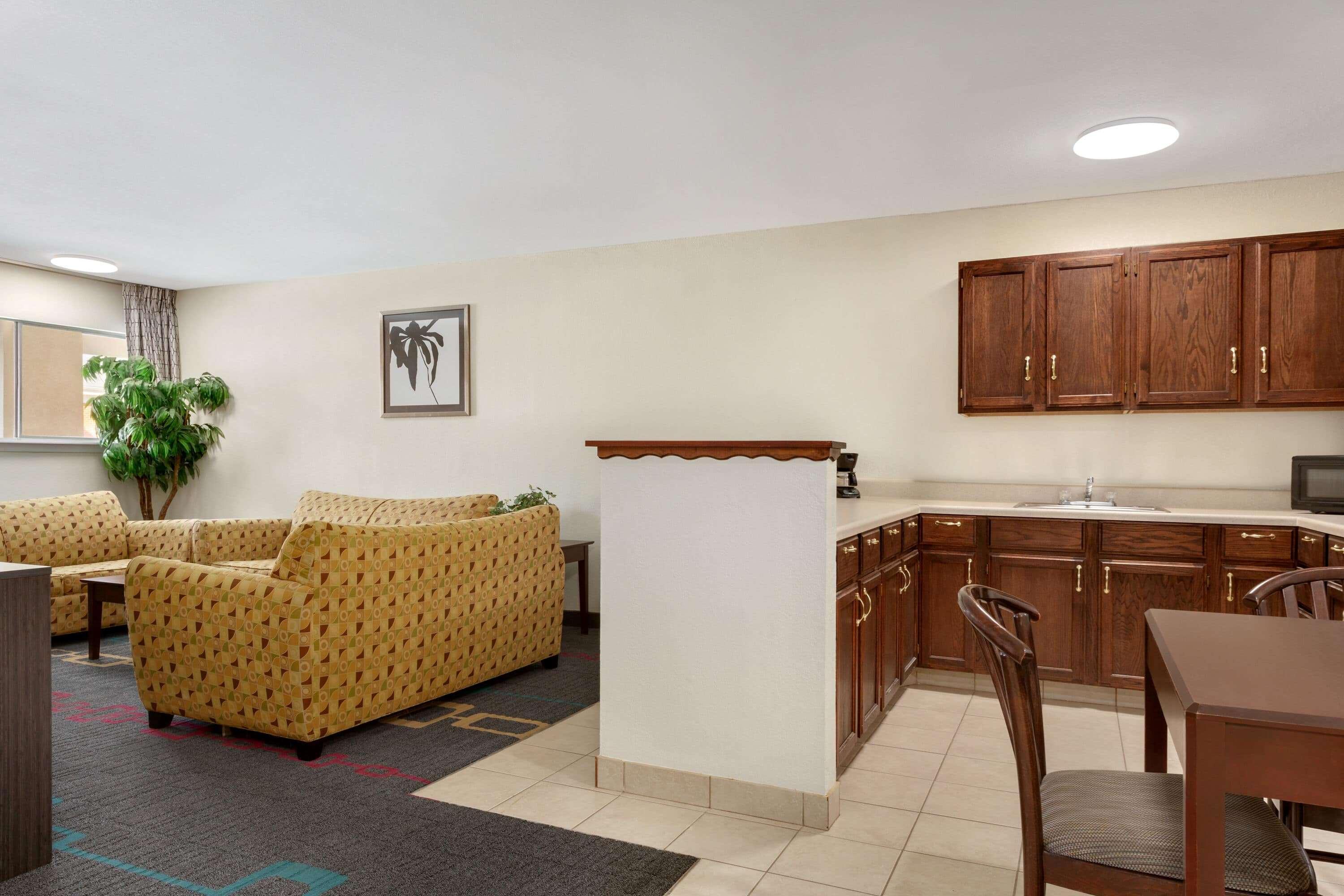 Days Inn By Wyndham Lawton Ngoại thất bức ảnh